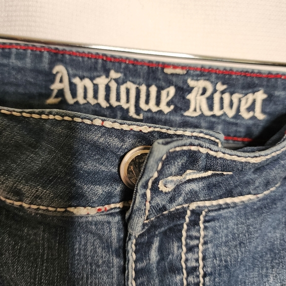 Antique Rivet Jeans Antique Rivet Blue Stone Wash Capri Jeans 2w Poshmark